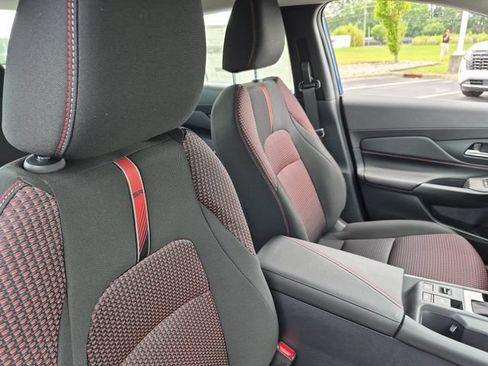 New 2026 Nissan Sentra SR w/ Floor Mat Package FWD image 34