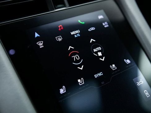 Certified 2022 Porsche Taycan 4S image 22