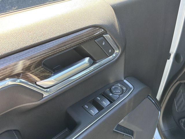 Used 2023 Chevrolet Silverado 1500 LT AWD/4WD image 18