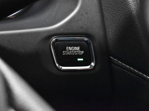 Used 2023 GMC Acadia SLE w/ Driver Convenience Package image 15