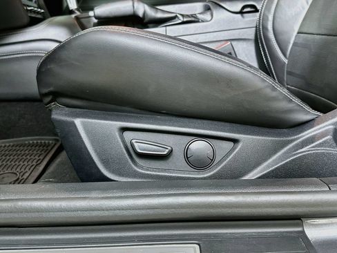 Used 2021 Ford Mustang GT Premium w/ Equipment Group 401A RWD image 23