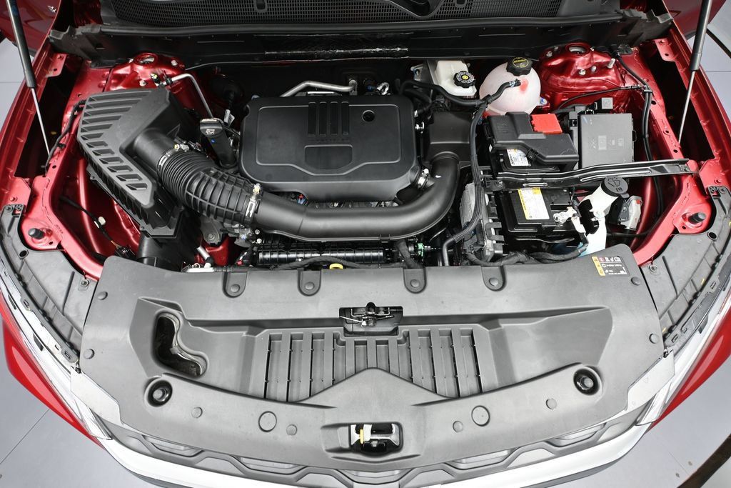 Used 2025 Chevrolet Blazer LT AWD/4WD image 37