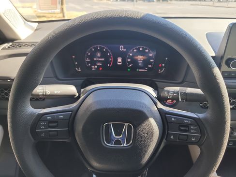 Used 2024 Honda Accord EX image 28