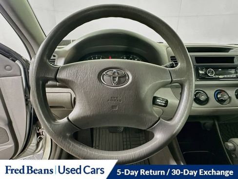 Used 2002 Toyota Camry SE FWD image 13