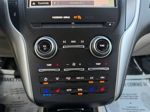 Used 2019 Lincoln MKC Reserve w/ MKC Climate Package FWD image 26