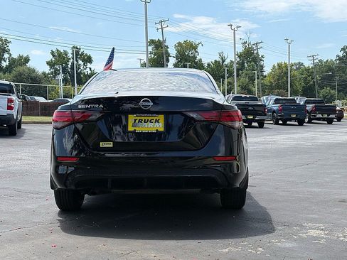 Used 2024 Nissan Sentra S FWD image 3