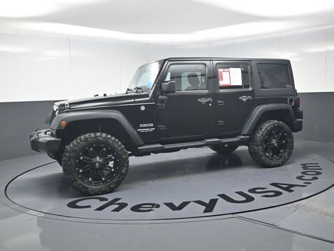Used 2016 Jeep Wrangler Unlimited Sport image 12