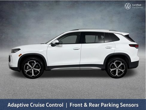 Used 2025 Volkswagen Tiguan SE AWD/4WD image 7