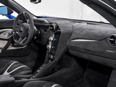 Used 2021 McLaren 765LT image 27