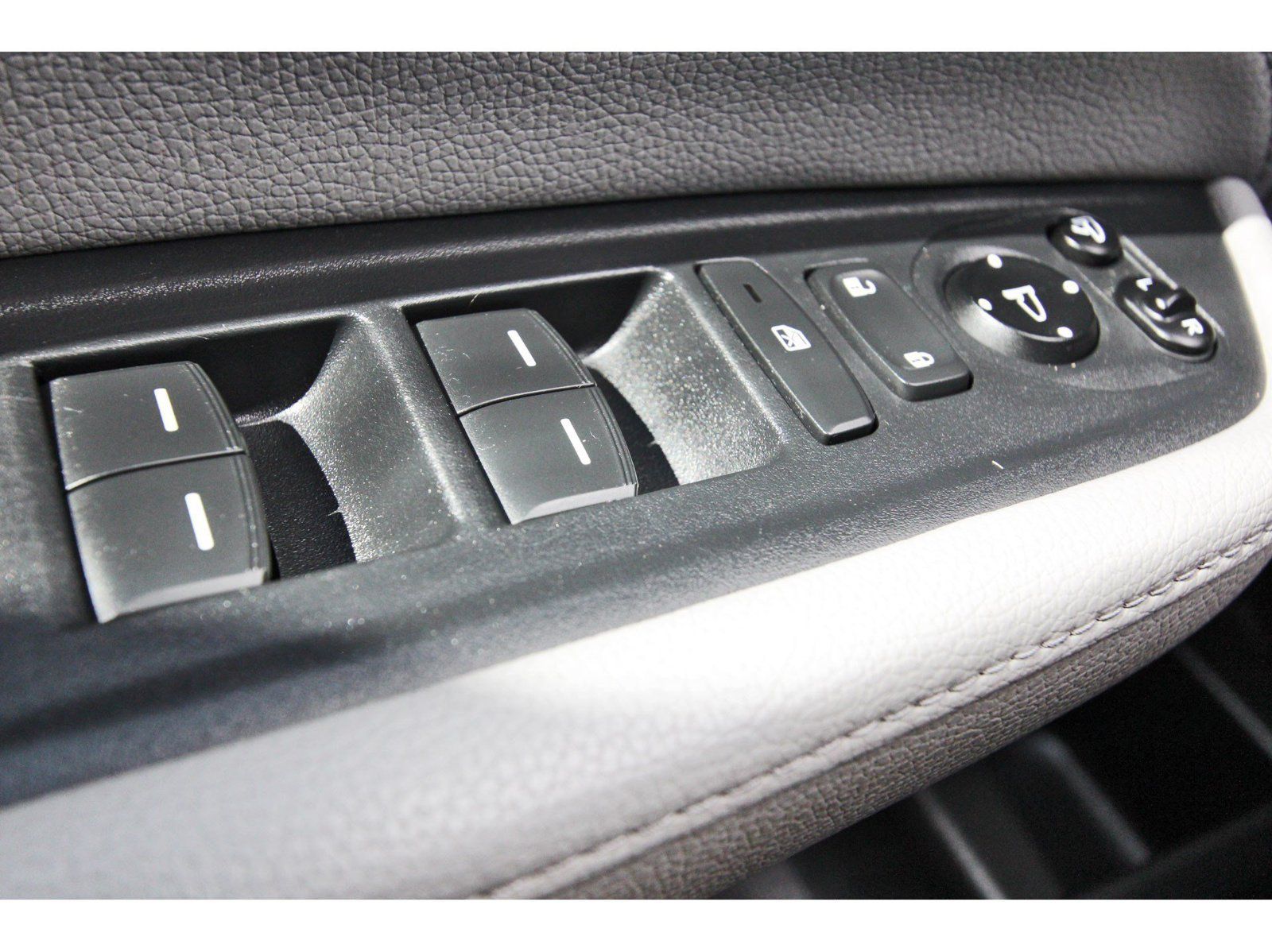 Used 2020 Honda Odyssey Elite image 22