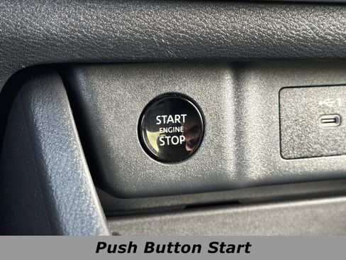 Used 2024 Nissan Rogue SV image 11