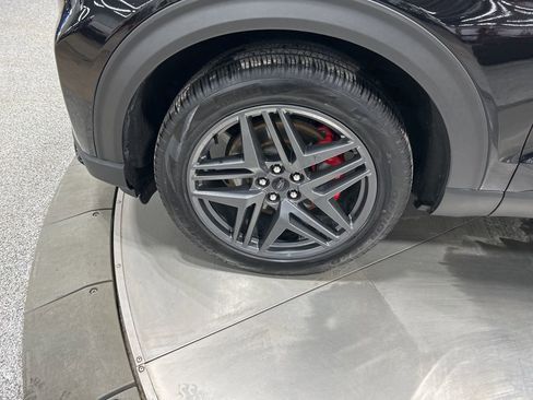 Certified 2025 Ford Explorer ST-Line w/ ST-Line Street Pack image 36