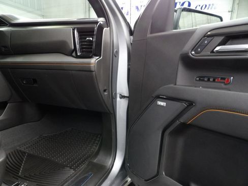 Used 2024 GMC Sierra 1500 AT4 w/ Technology Package AWD/4WD image 31