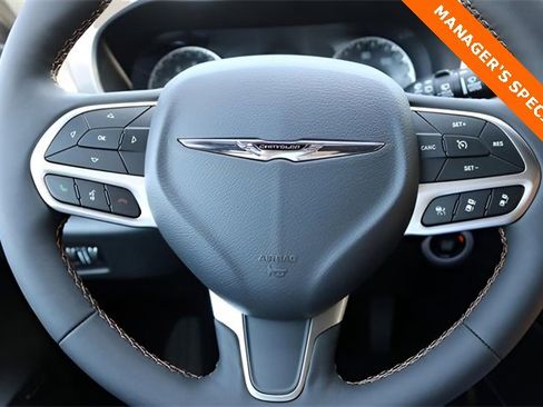 New 2026 Chrysler Pacifica Pinnacle image 22