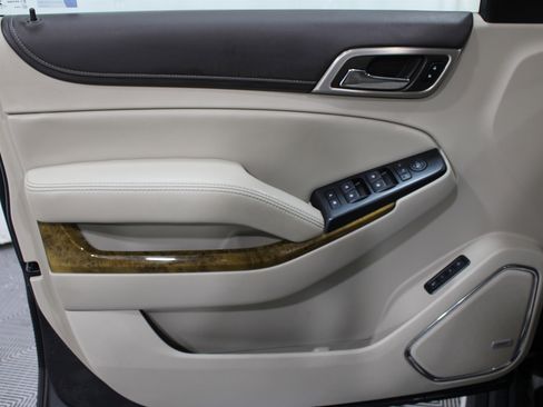 Used 2017 GMC Yukon XL Denali w/ Open Road Package image 7