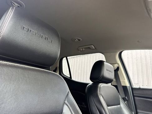 Used 2023 GMC Acadia Denali FWD image 21