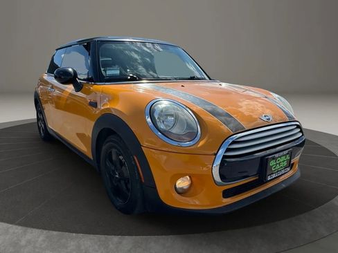 Used 2015 MINI Cooper 2-Door Hardtop image 3