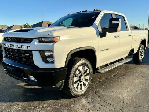 Used 2022 Chevrolet Silverado 2500 Custom w/ Custom Value Package image 7