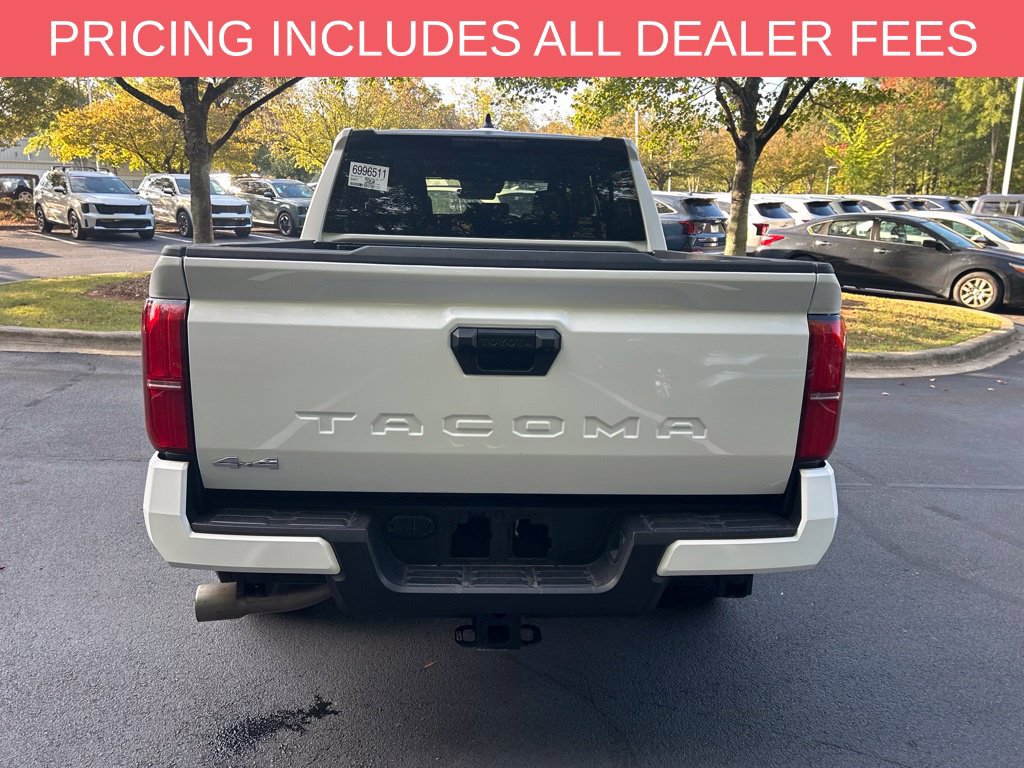Used 2025 Toyota Tacoma SR5 AWD/4WD image 7