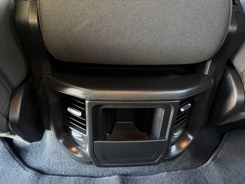 Used 2025 RAM 1500 Big Horn AWD/4WD image 38