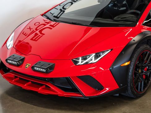 Used 2024 Lamborghini Huracan Sterrato AWD/4WD image 22
