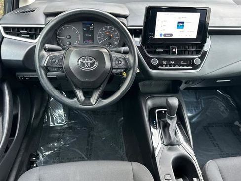 Certified 2025 Toyota Corolla LE image 15
