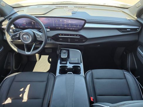 Used 2025 Buick Enclave Preferred FWD image 9