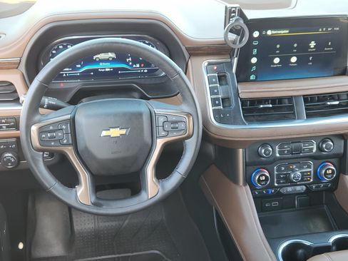 Used 2022 Chevrolet Suburban High Country w/ Max Trailering Package AWD/4WD image 27