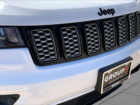 Used 2019 Jeep Grand Cherokee Altitude RWD image 30