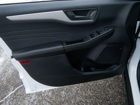 Used 2022 Ford Escape SE w/ Convenience Package image 11