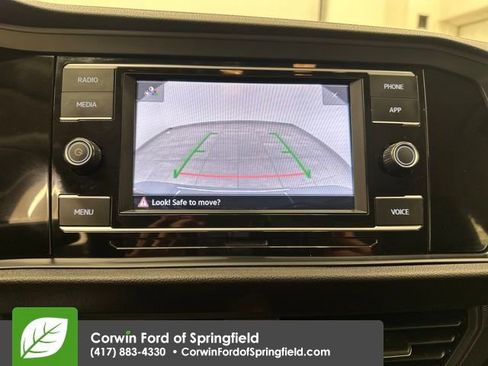 Used 2024 Volkswagen Jetta SE w/ Panoramic Sunroof Package image 20