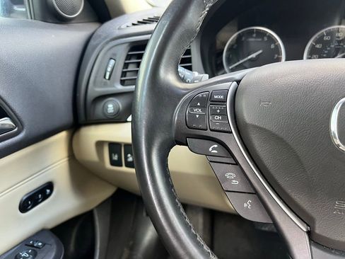 Used 2017 Acura ILX FWD image 13