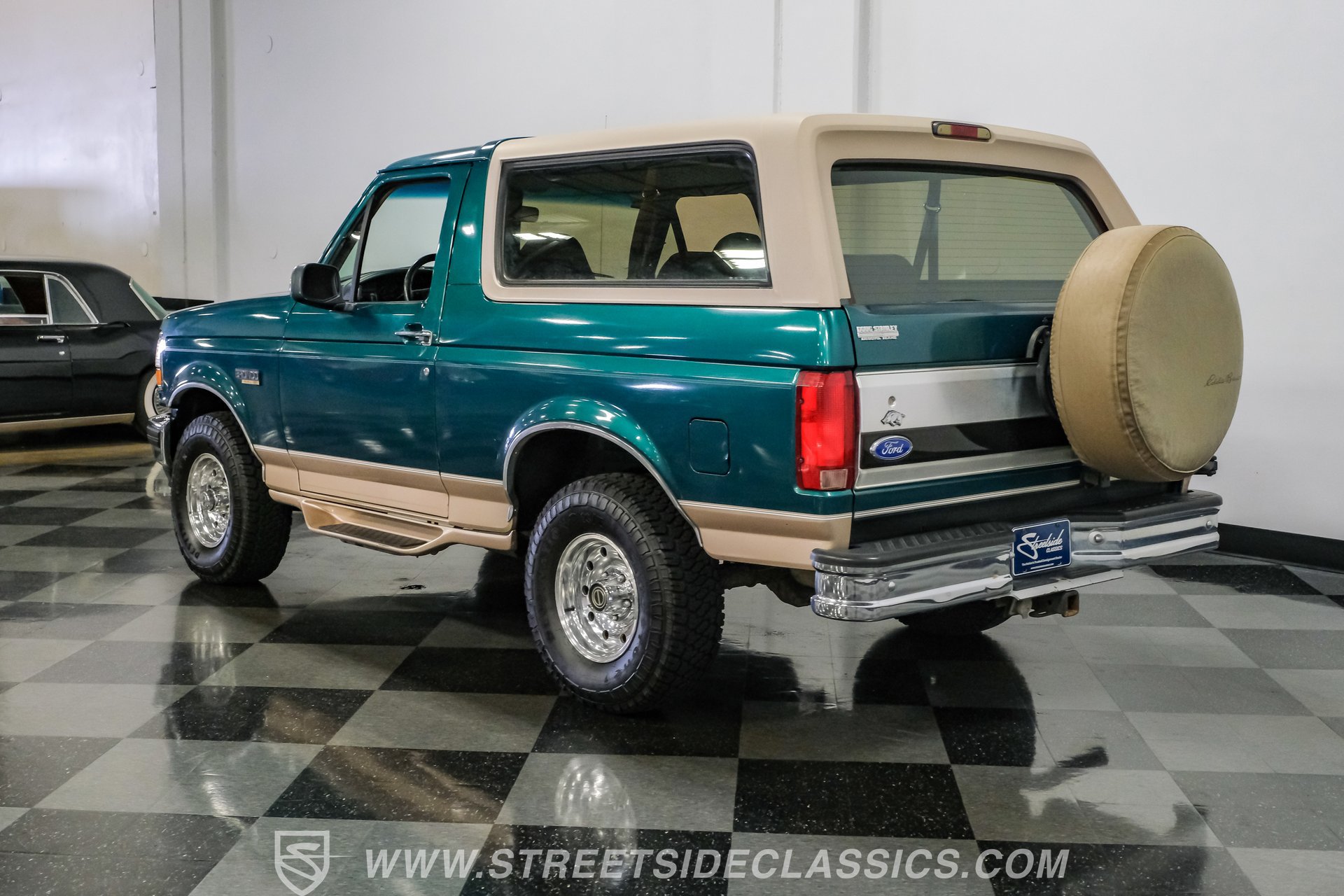 Used 1996 Ford Bronco Eddie Bauer AWD/4WD image 9