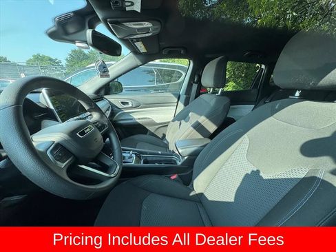Used 2025 Jeep Compass Sport AWD/4WD image 8