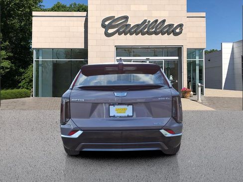 New 2026 Cadillac Optiq Luxury 1 image 4
