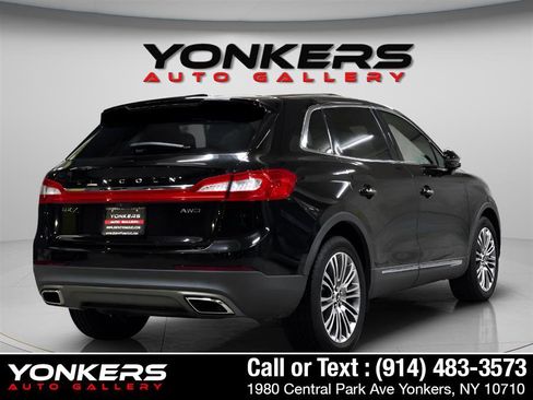 Used 2017 Lincoln MKX Reserve w/ Lincoln MKX Climate Package image 11