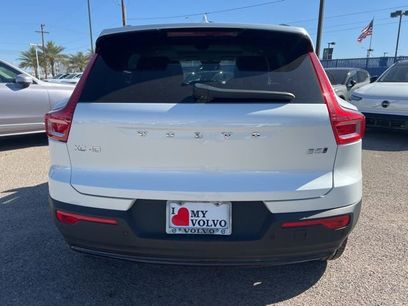 New 2026 Volvo XC40 B5 Plus w/ Climate Package