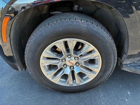 Used 2025 GMC Yukon Denali image 15
