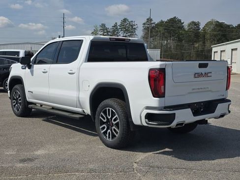 Used 2024 GMC Sierra 1500 AT4 w/ AT4 Preferred Package image 3