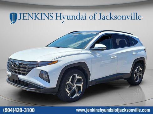 Certified 2023 Hyundai Tucson Limited AWD/4WD image 7