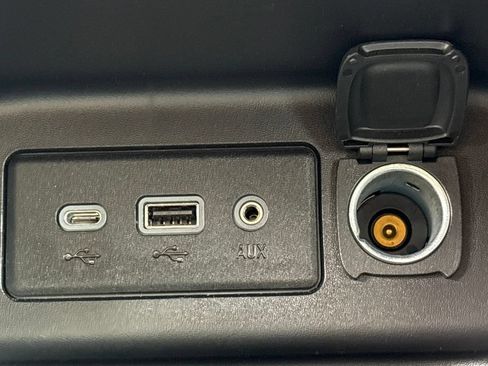 Used 2024 Chevrolet Equinox LT FWD image 17