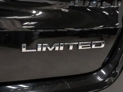 Used 2024 Jeep Compass Limited image 28