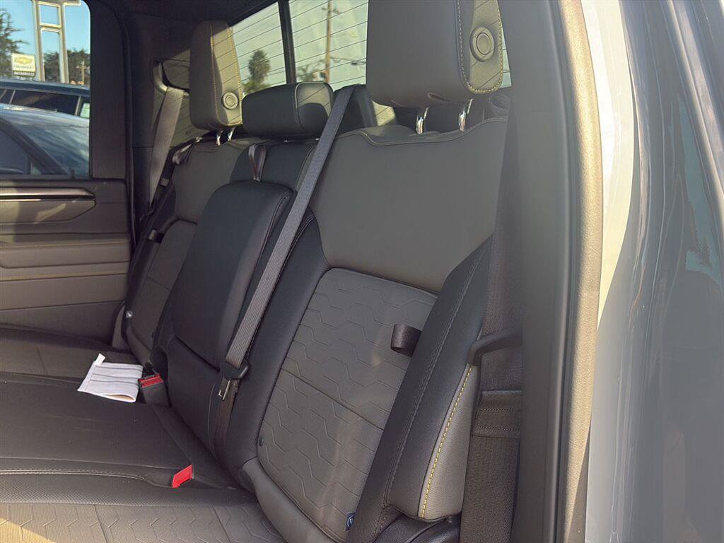 Used 2025 Chevrolet Silverado 2500 ZR2 w/ ZR2 Bison Edition AWD/4WD image 16