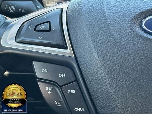 Used 2023 Ford Edge Titanium image 11