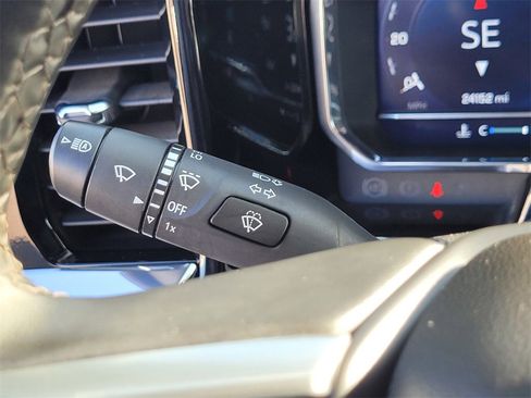 Used 2025 Chevrolet Silverado 3500 LTZ w/ LTZ Premium Package image 26