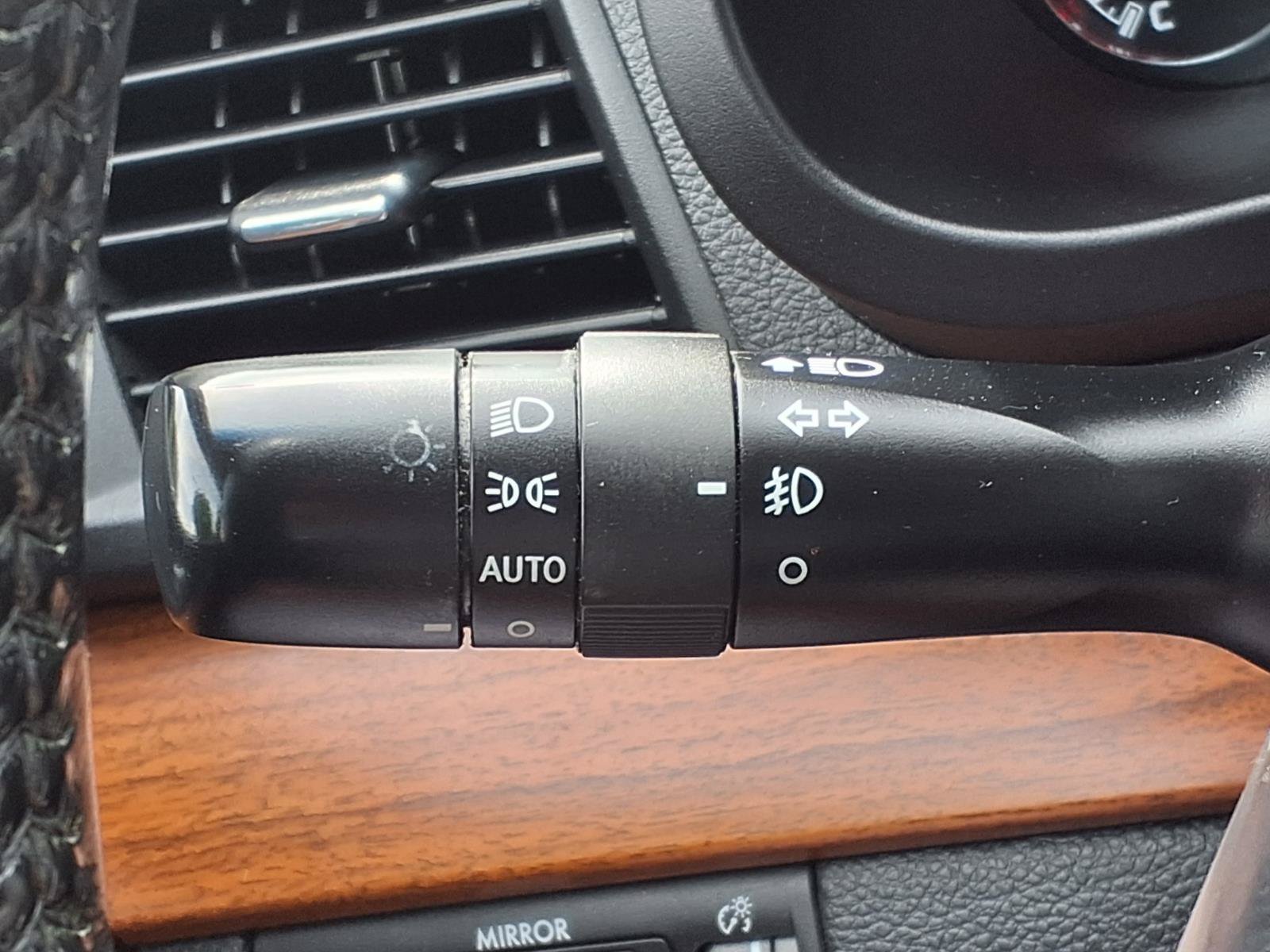 Used 2014 Subaru Outback 2.5i Limited AWD/4WD image 9