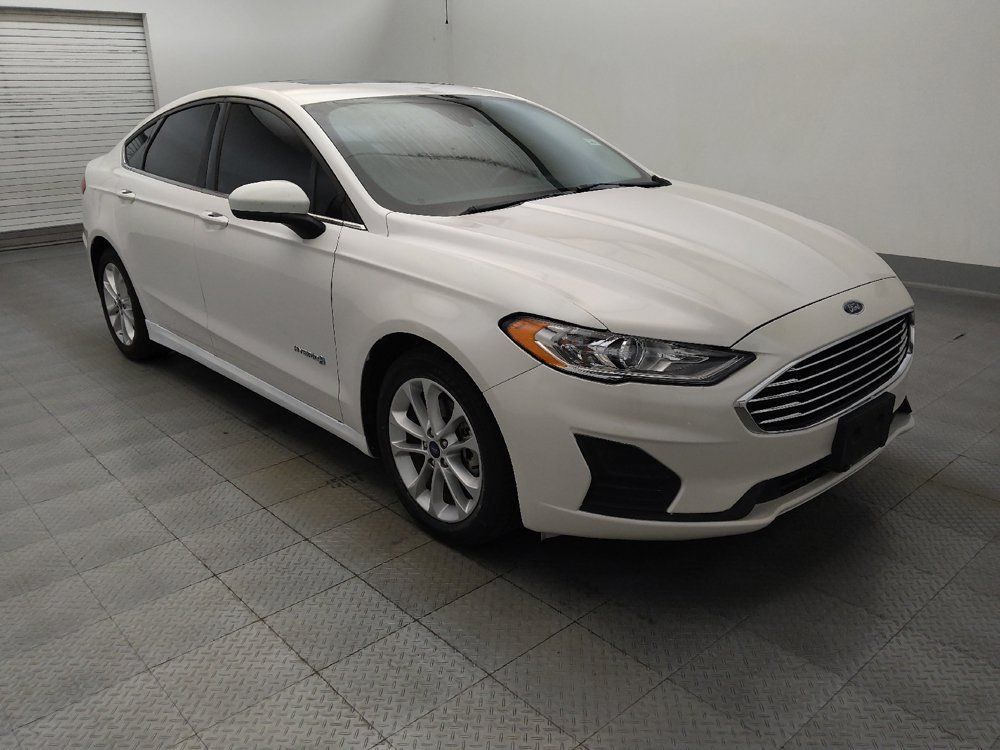 Used 2019 Ford Fusion SE FWD image 13