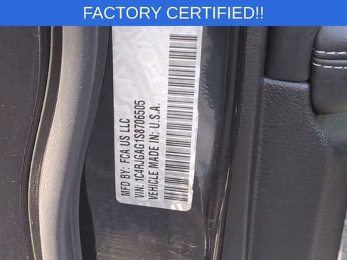 Certified 2025 Jeep Grand Cherokee Altitude RWD image 39