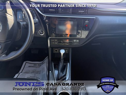 Used 2017 Toyota Corolla L image 11