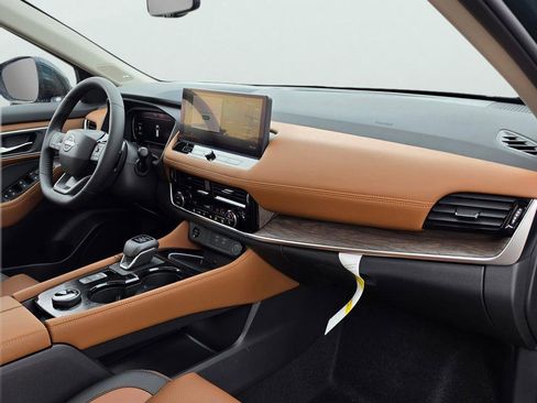 New 2026 Nissan Rogue Platinum AWD/4WD image 12
